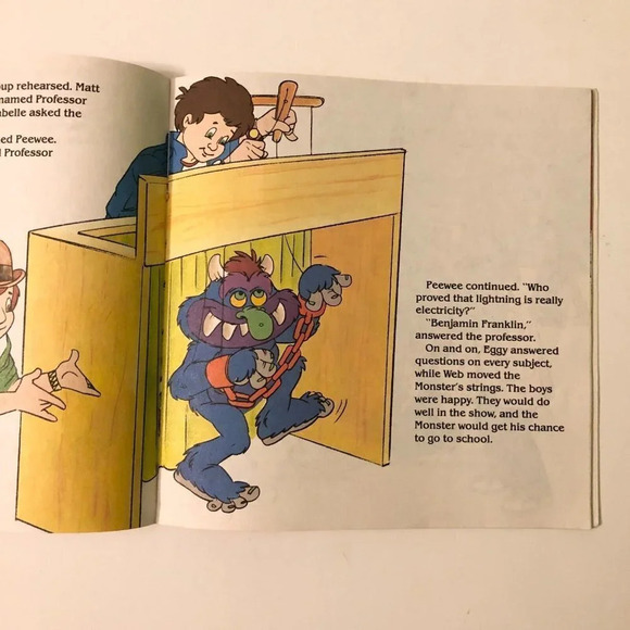 Vintage 1986  My Pet Monster Goes To School Golden Book - Picture 12 of 15